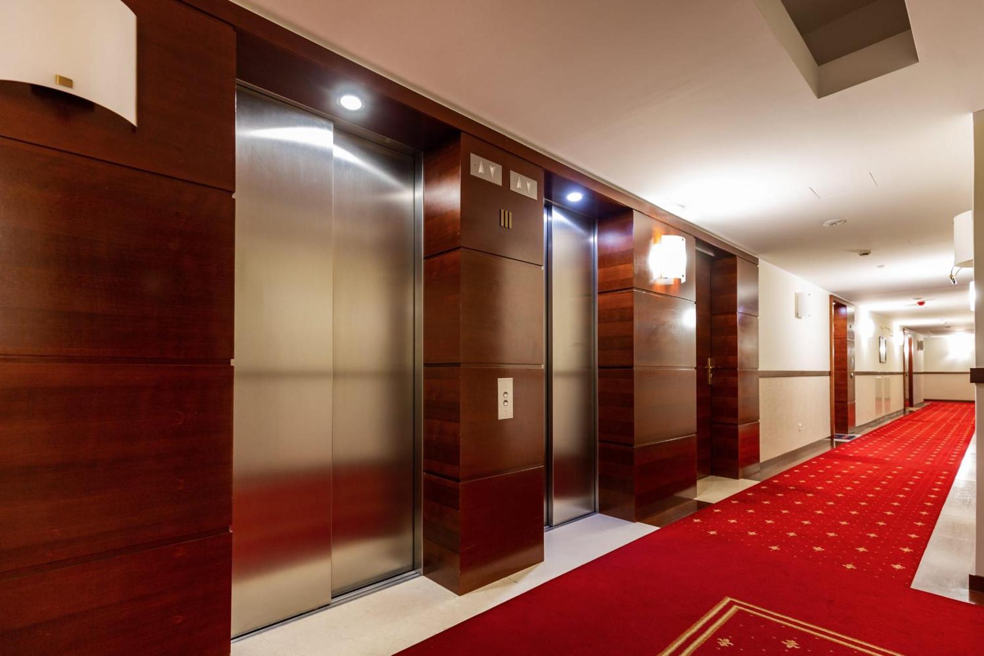 Lincoln Exclusive With Ac In By Renters Prestige Warszawa