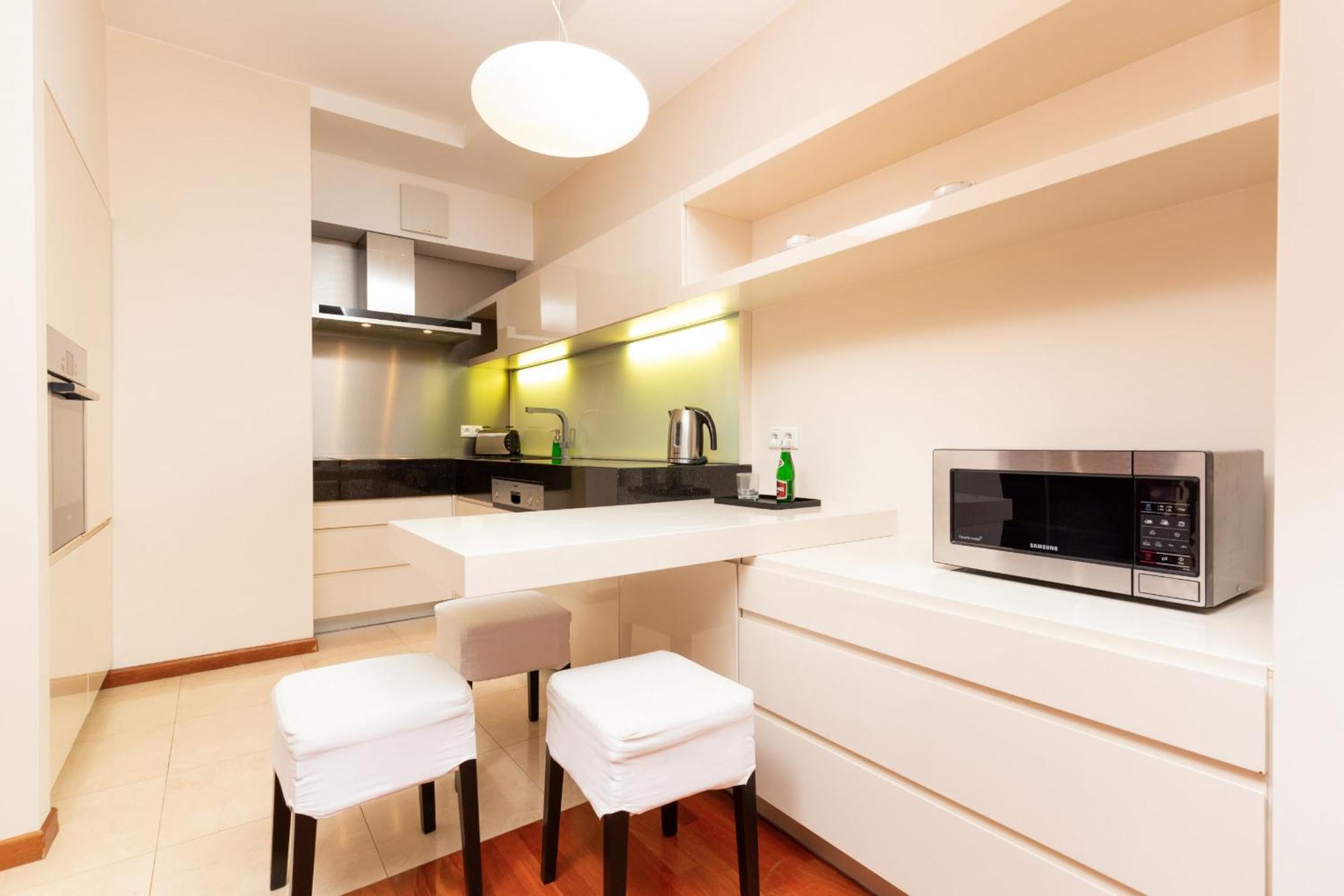 Leilighet Lincoln Exclusive With Ac In By Renters Prestige *