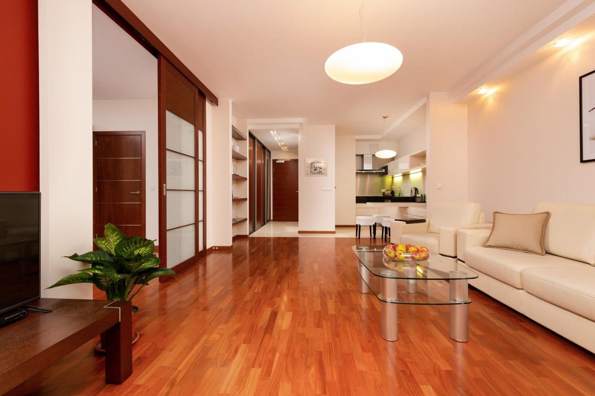 Lincoln Exclusive With Ac In By Renters Prestige Apartament *